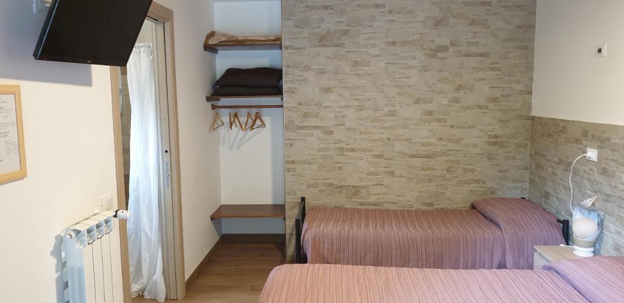 Agriturismo Il Casale Pica Posta Eksteriør billede