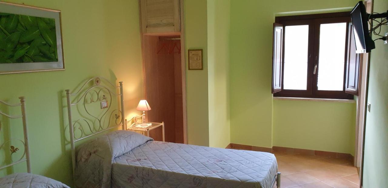 Agriturismo Il Casale Pica Posta Eksteriør billede